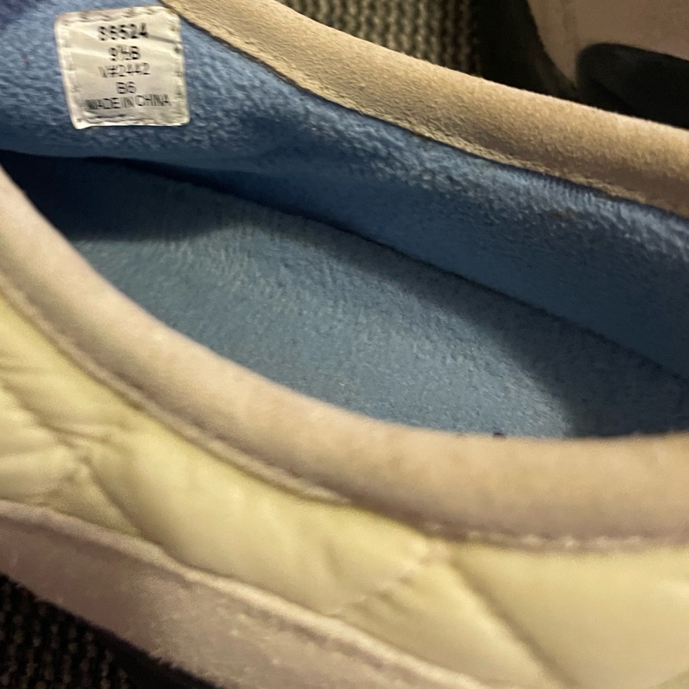 Lands' End Beige Quilted Zip Athletic Shoes - Picture 12 of 14